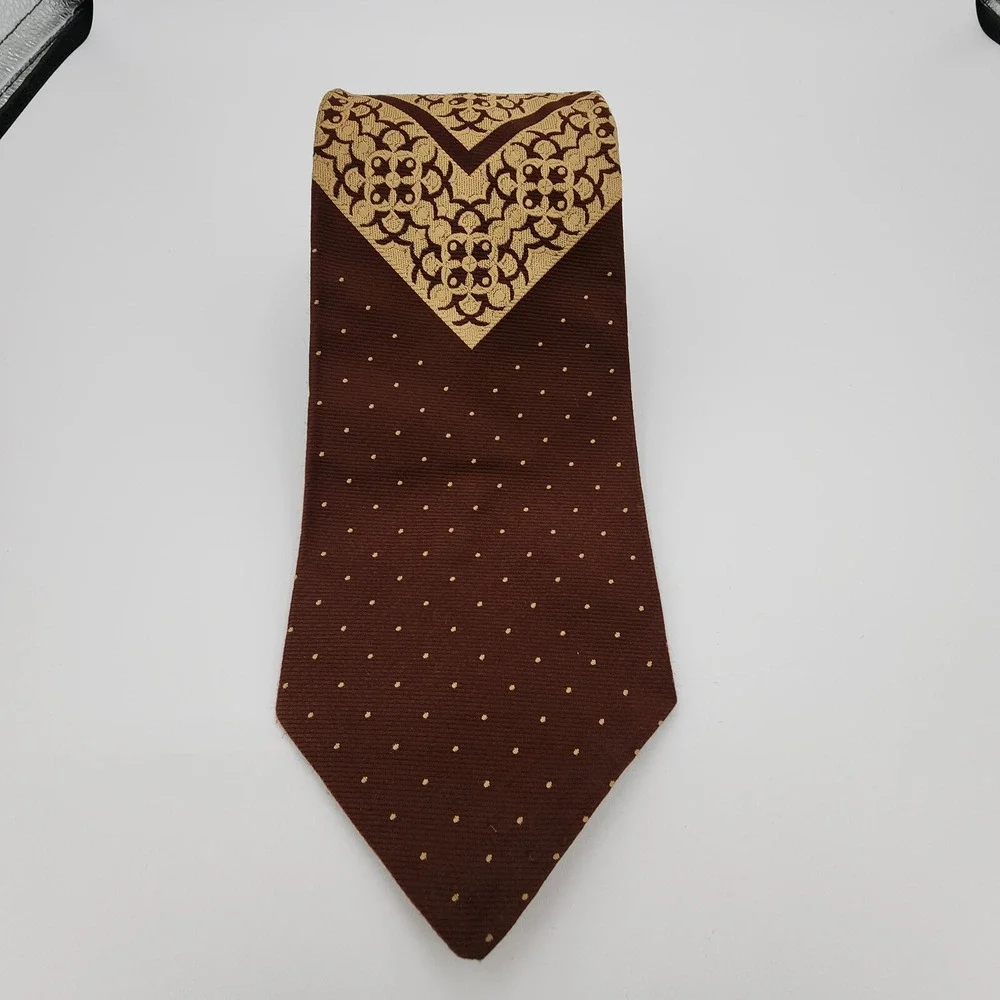 Vintage Golden‎ Clasp By Prince Consort Tie Brown Eagle Dot Polyester Fabric 57